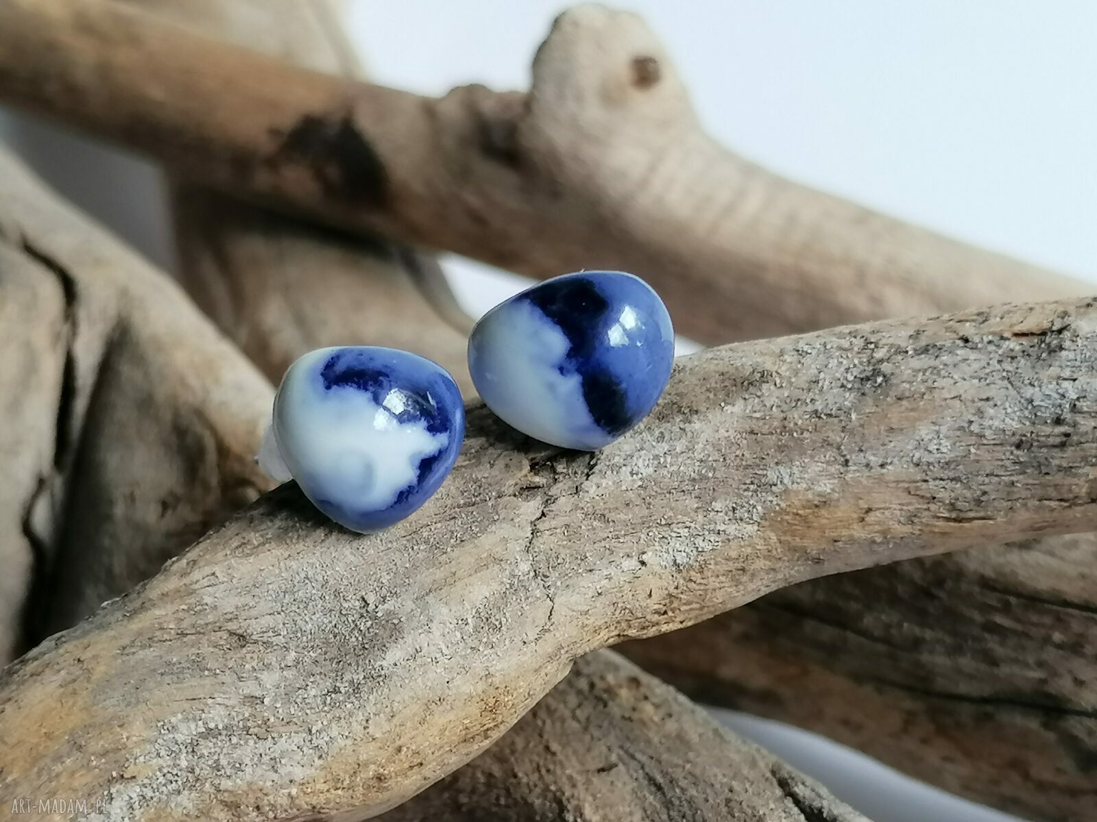Porcelanowe kolczyki serduszka - wyjątkowy handmade na co dzień i na prezent