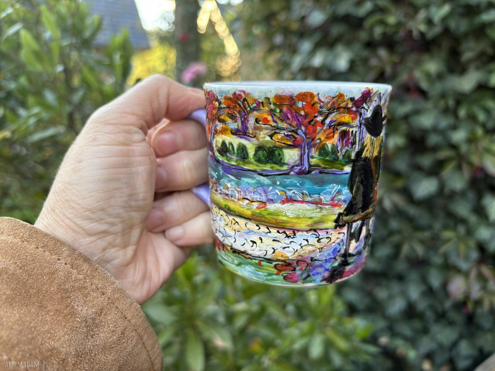 Porcelanowy kubek ręcznie malowany - Jesień w parku