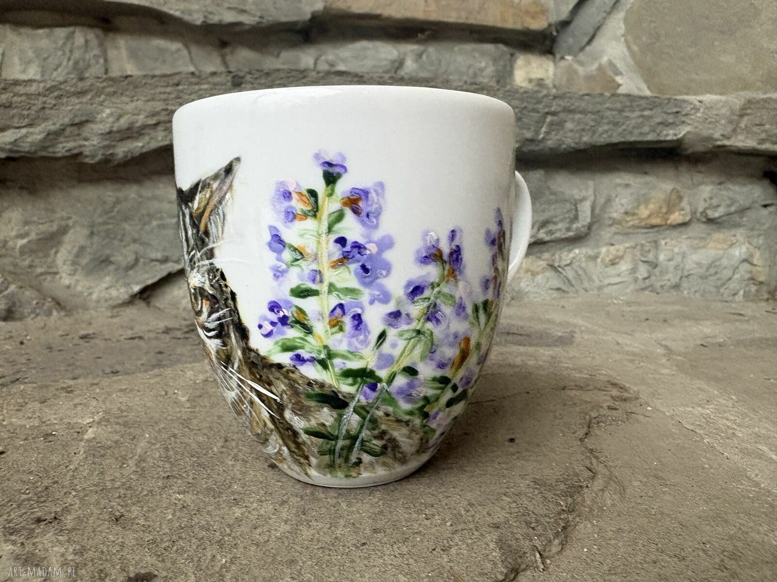 Porcelanowy kubek ręcznie malowany 300 ml - Kot w kocimiętce