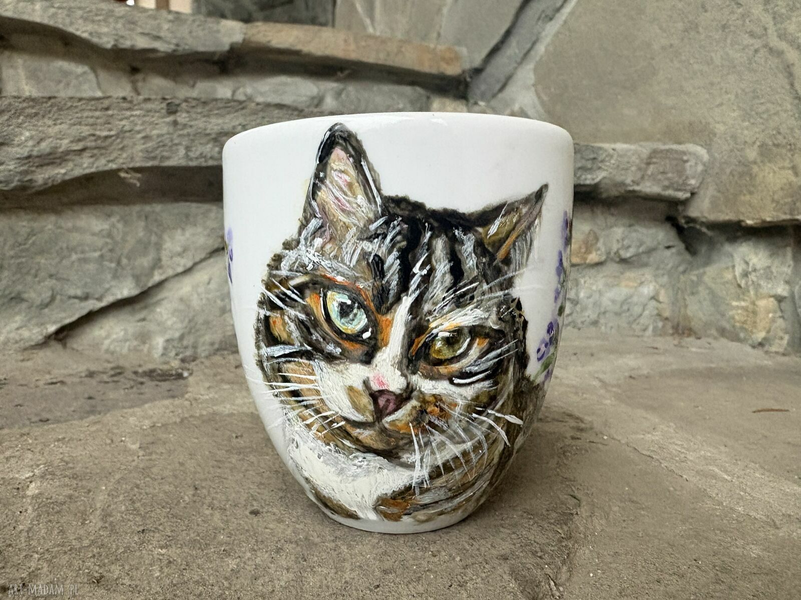 Porcelanowy kubek ręcznie malowany 300 ml - Kot w kocimiętce
