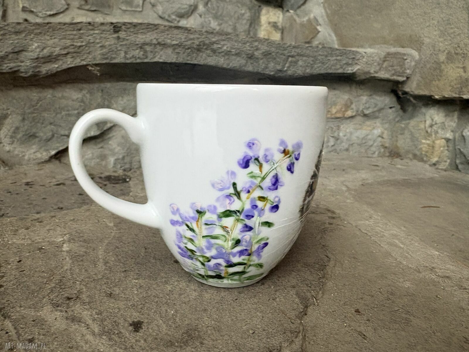 Porcelanowy kubek ręcznie malowany 300 ml - Kot w kocimiętce