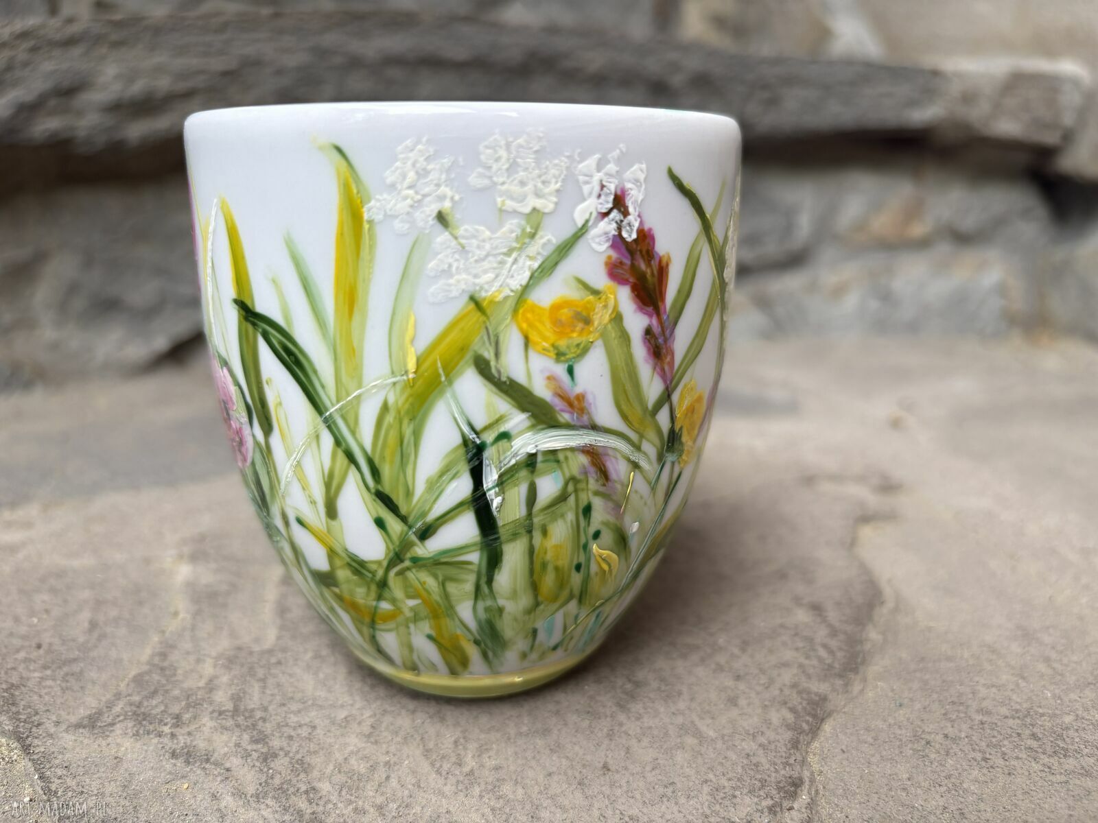 Porcelanowy kubek ręcznie malowany Łąka - 300 ml