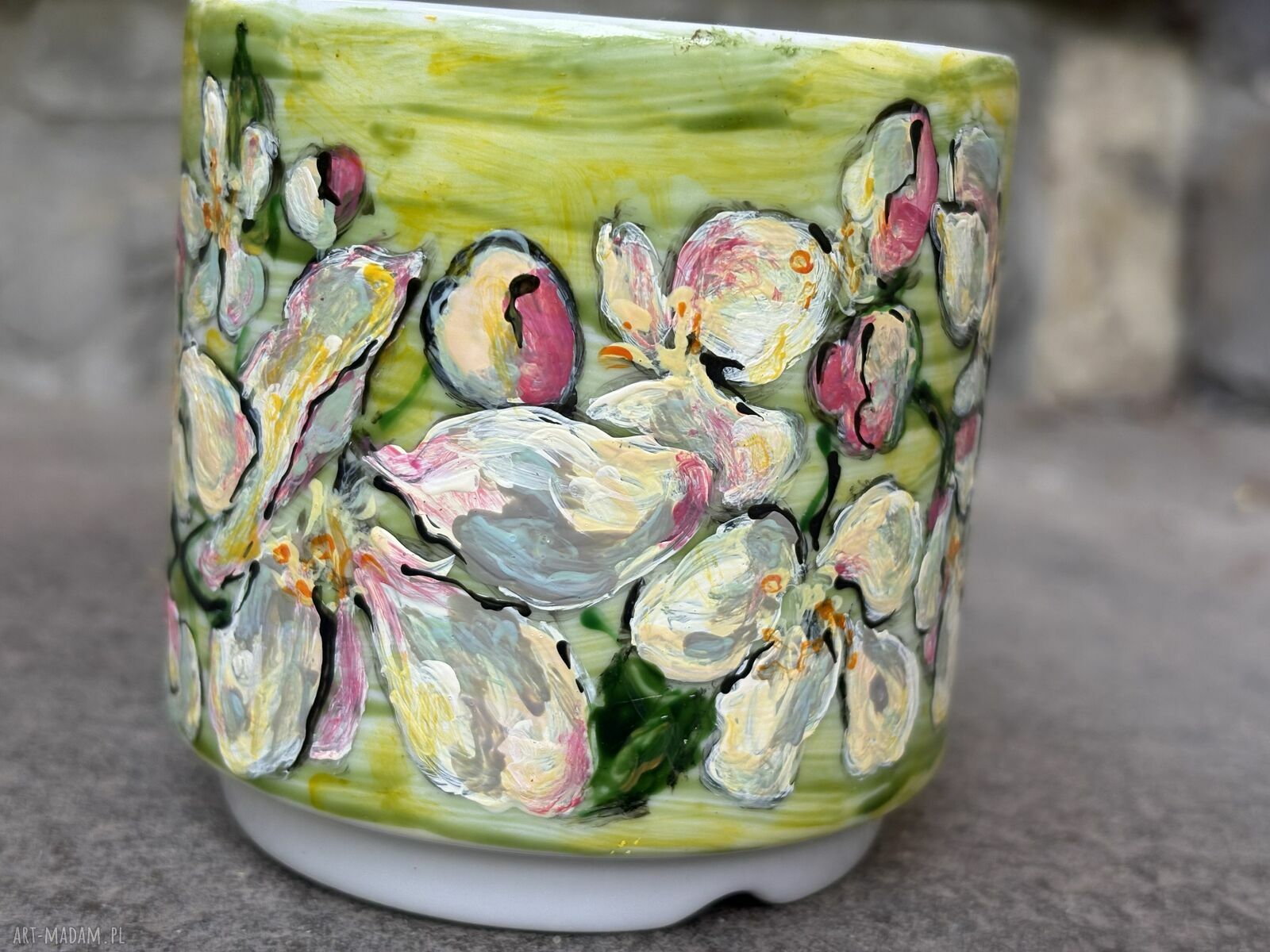 Porcelanowy kubek ręcznie malowany „Kwitnąca jabłoń” 250 ml