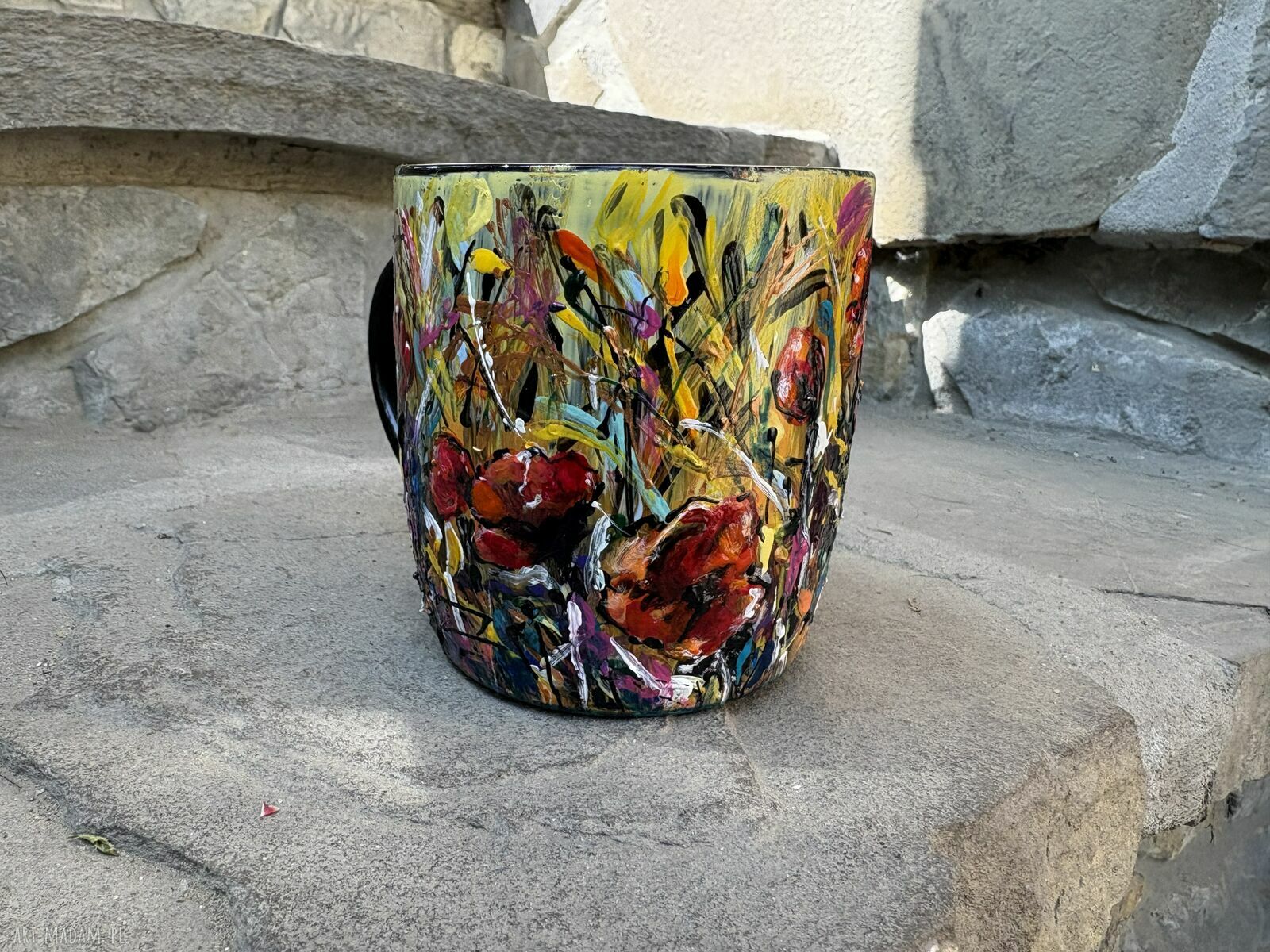 Porcelanowy kubek ręcznie malowany Maki 350 ml