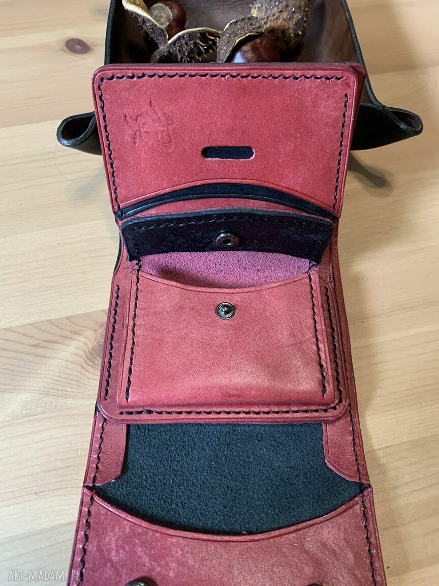 portfele: Portfel czarno czerwony na bilon ze skóry ręcznie uszyty. Handmade
