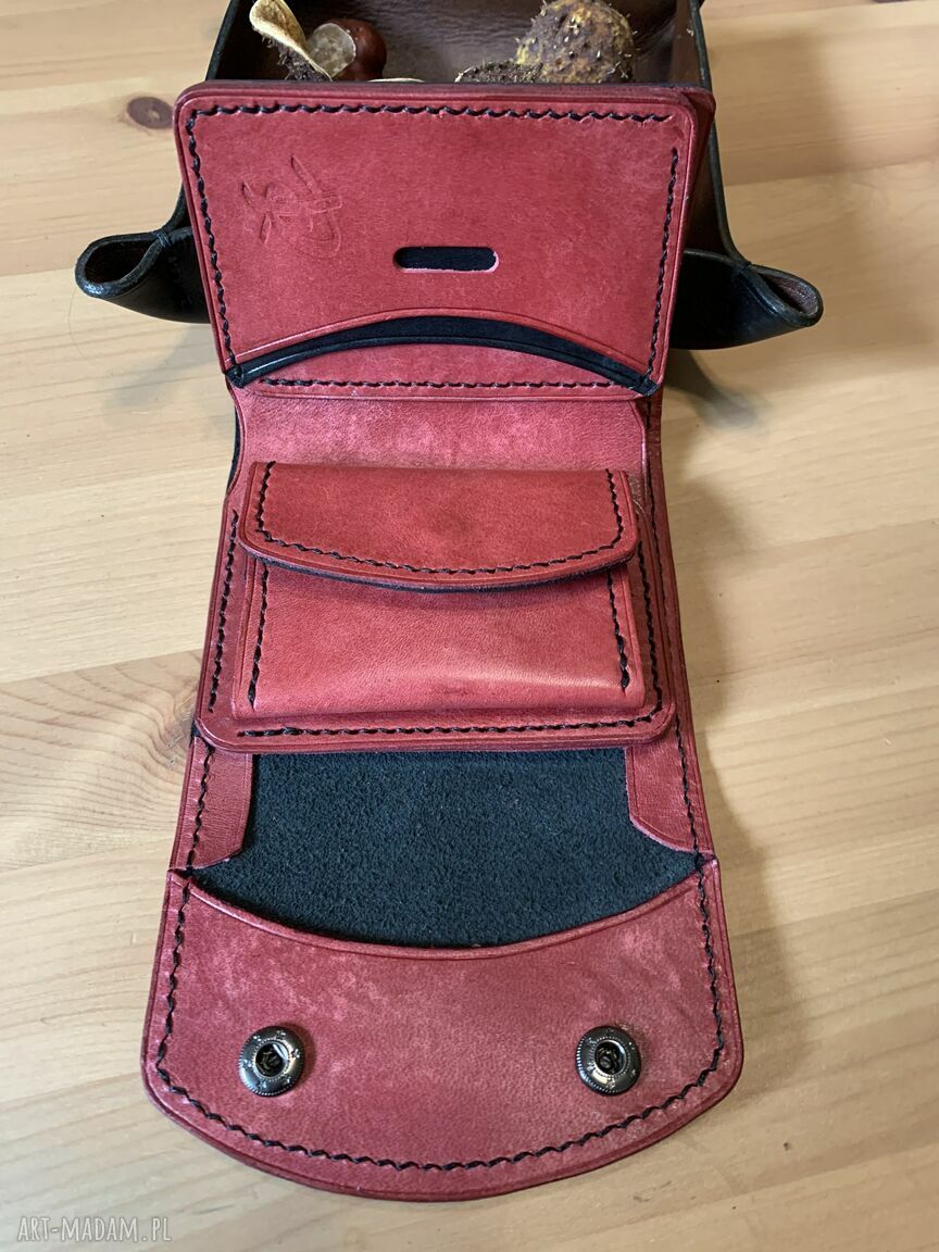 Portfel czarno czerwony bilon skóry ręcznie uszyty skórzany