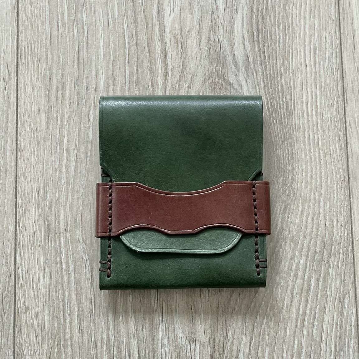 Portfel brązowy skóry ręcznie uszyty zielony skórzany