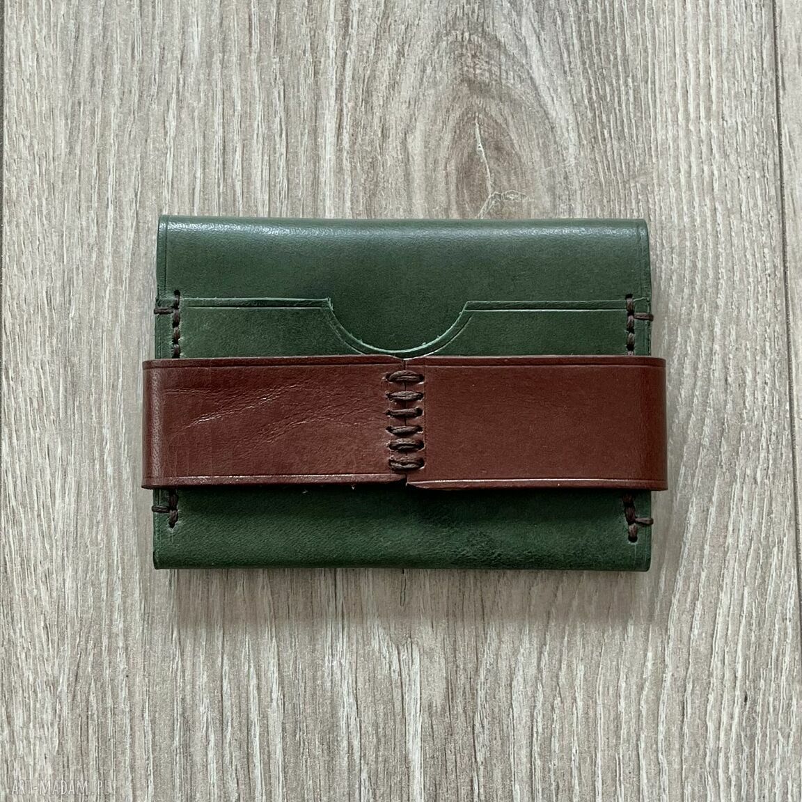 portfele: Portfel zielony ze skóry ręcznie uszyty. handmade