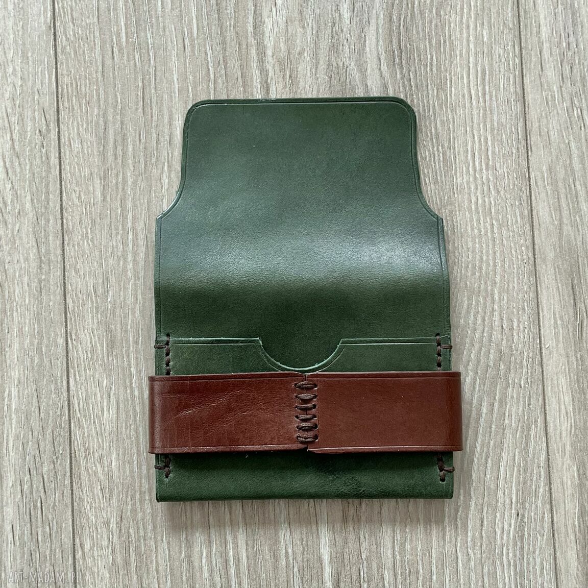 portfele: Portfel zielony ze skóry ręcznie uszyty. handmade