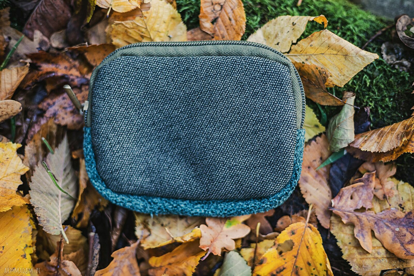 Mały portfelik handmade patchwork z tkaniny z odzysku