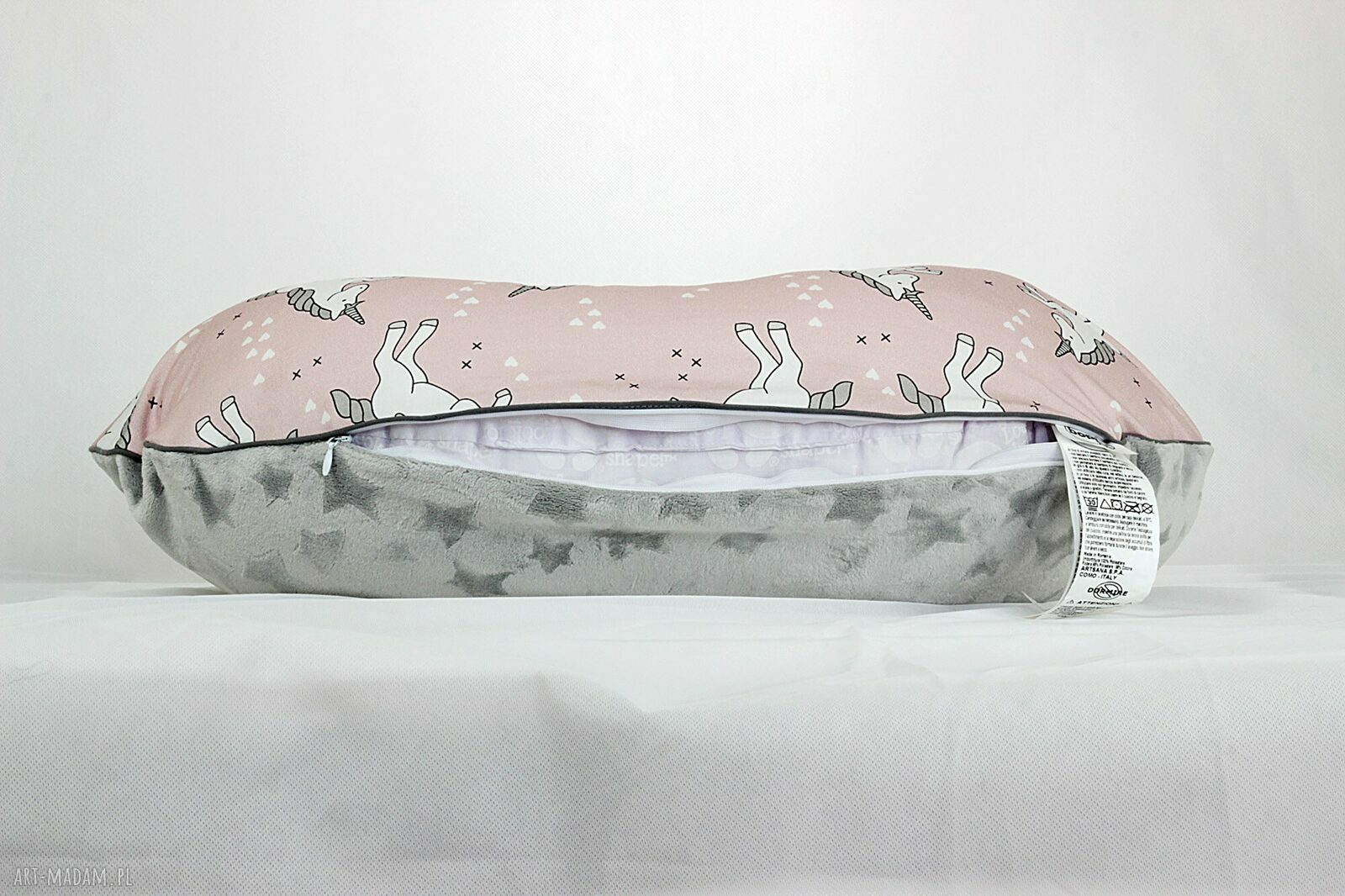 Poszewka na poduszkę rogal Boppy w stylu boho - Jednorożce w kolorze róż