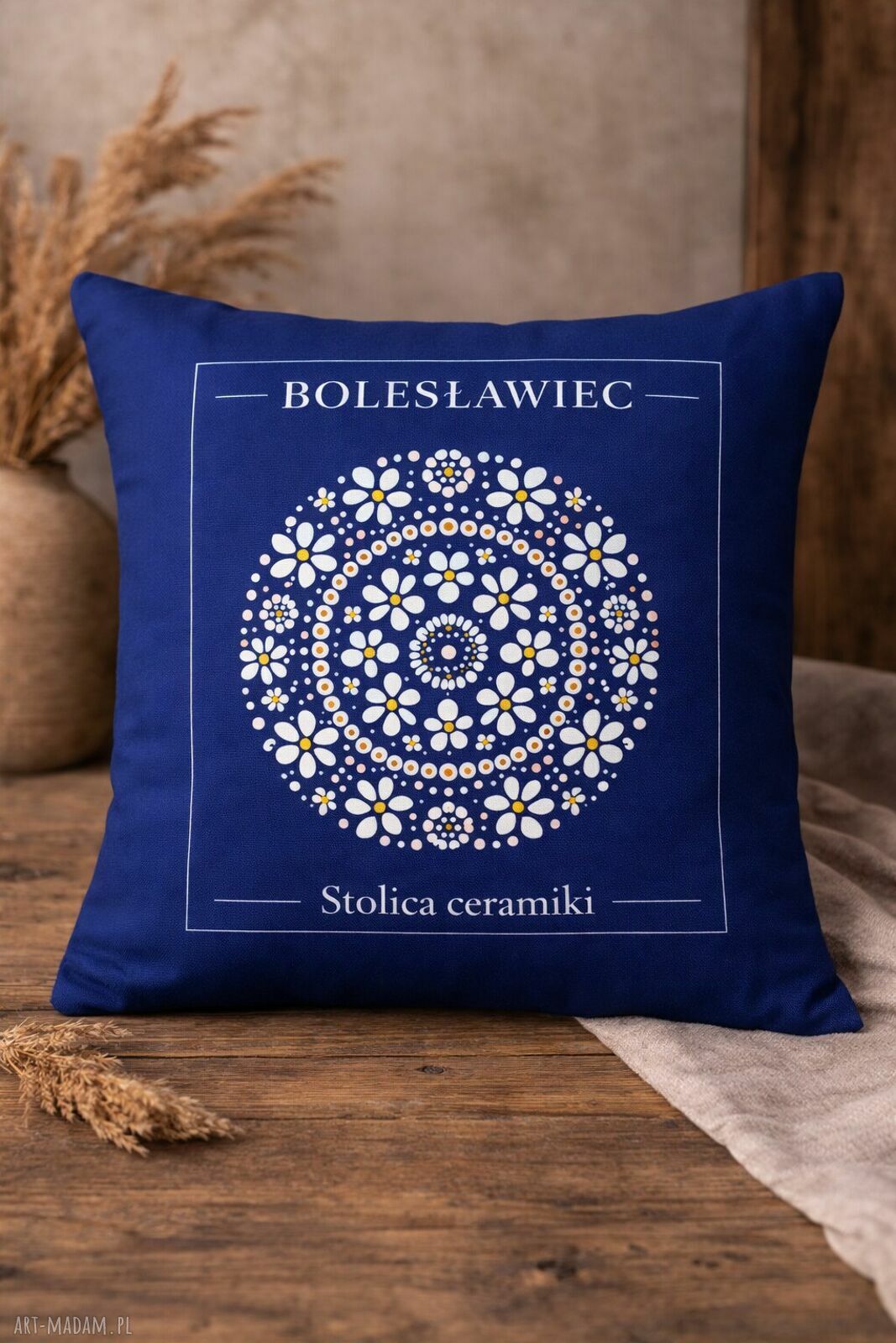 Poszewka welurowa inspirowana podróżą do Bolesławca