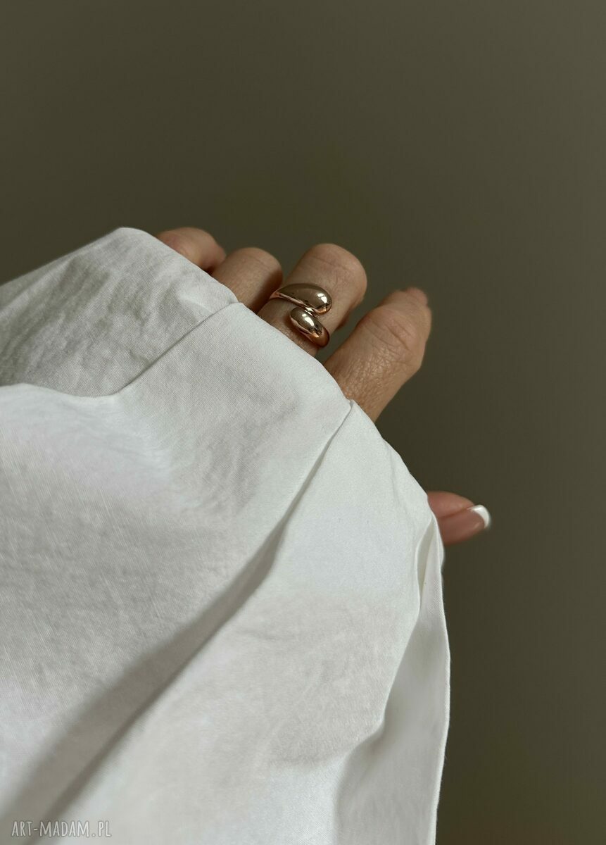 pierścionki: Pierścionek krople z różowego złota handmade