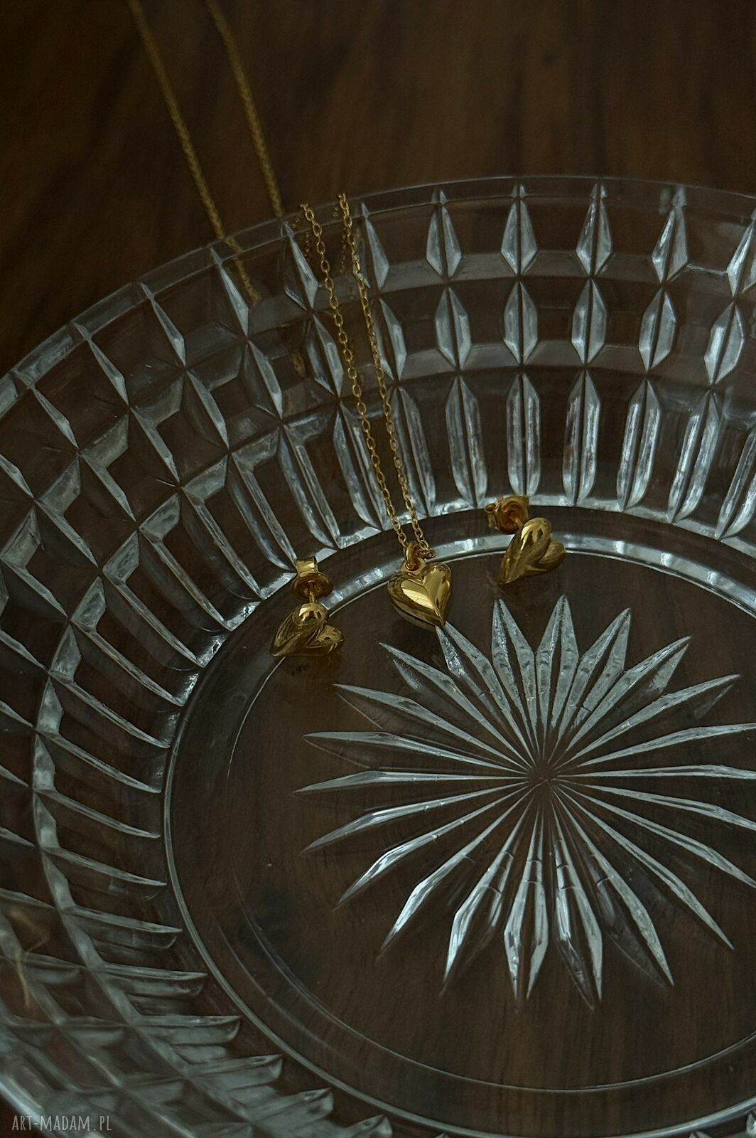 naszyjniki: Złoty naszyjnik z małym serduszkiem hand made