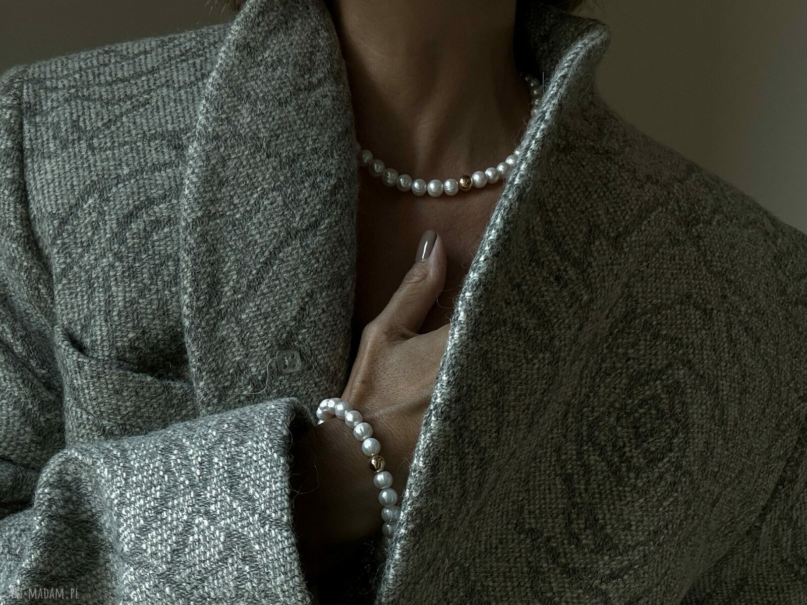 naszyjniki: Naszyjnik z różowego złota z pereł naturalnych z kulką Autorskie