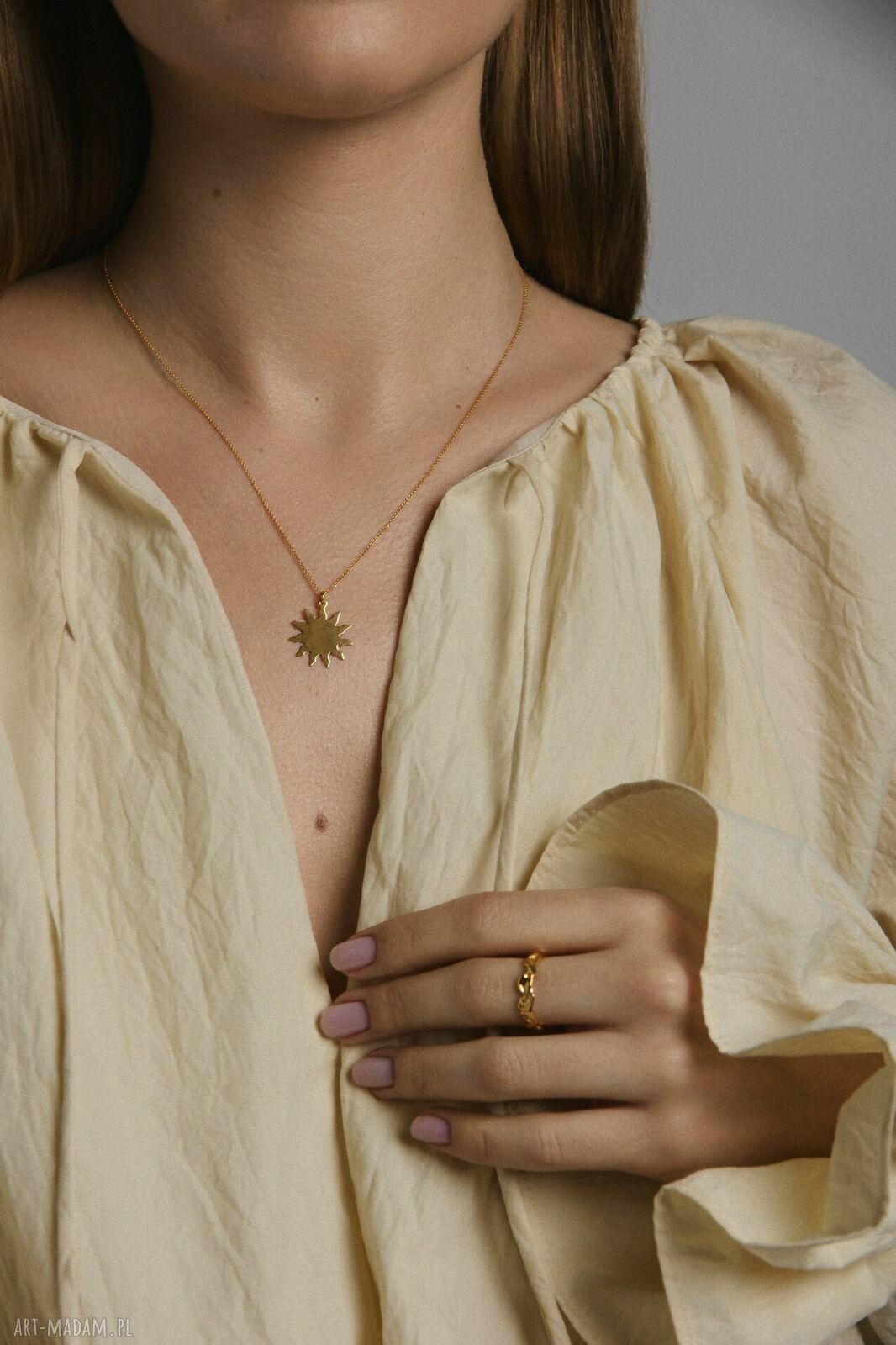 naszyjniki: Naszyjnik z różowego złota ze słoneczkiem handmade