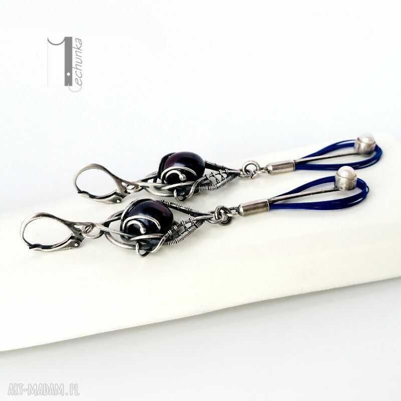 kolczyki: Arachne fusum srebrne kolczyki z perłami Ręczne wykonanie