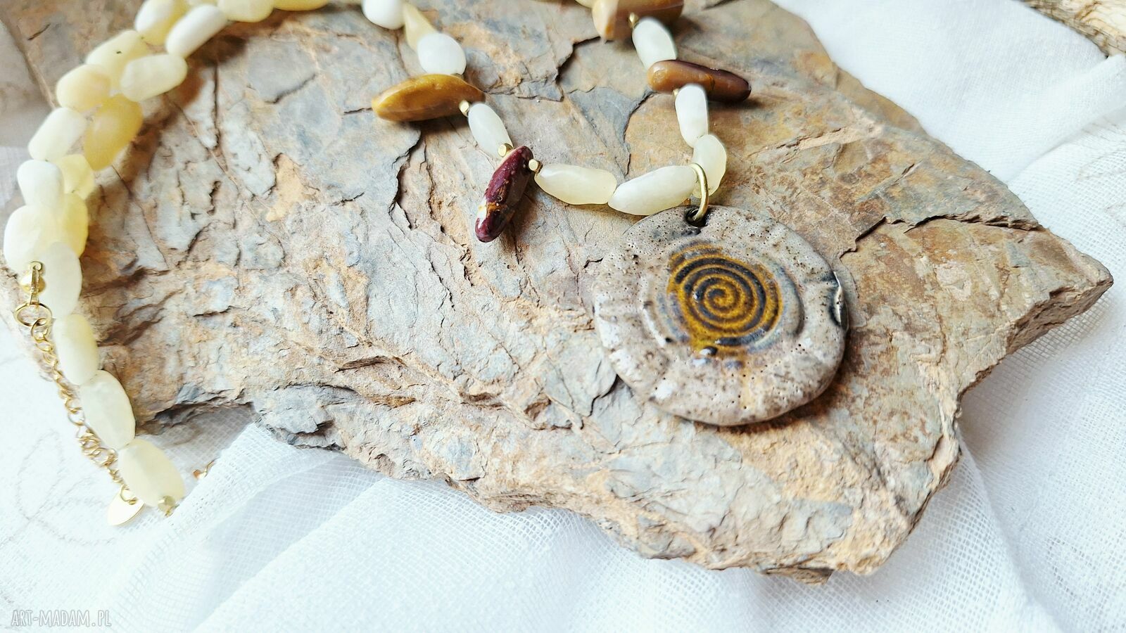 Naszyjnik ceramiczny ze spiralą kalcyt i jaspis