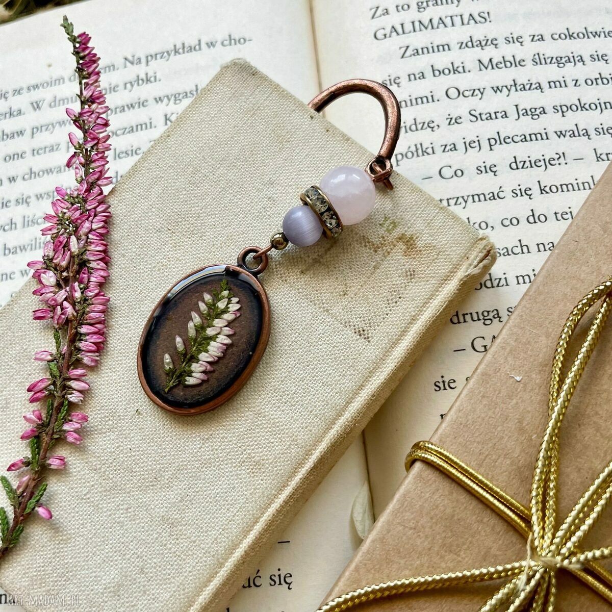 Prezent dla romantyczki: zakładka do książki z prawdziwym wrzosem (handmade)
