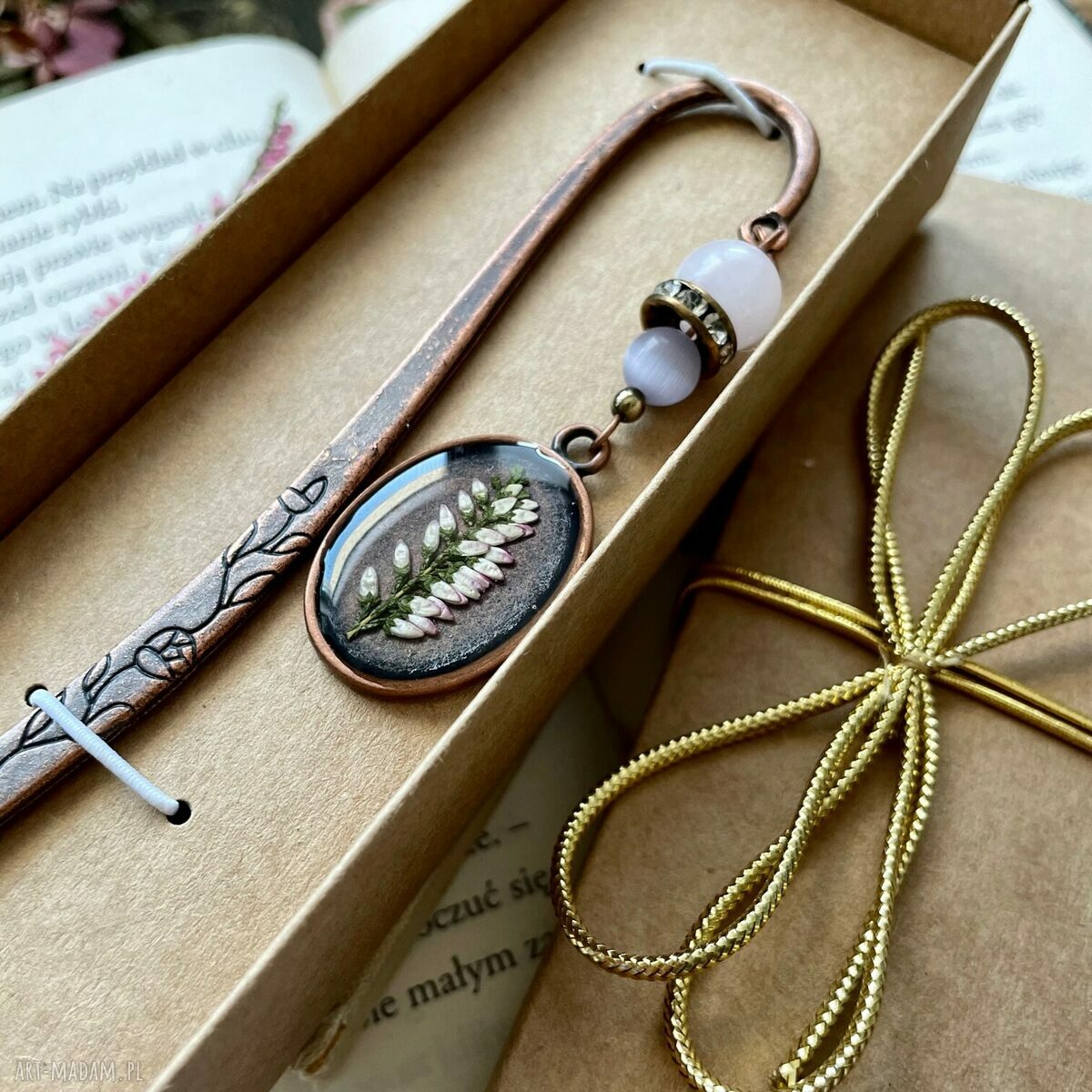 Prezent dla romantyczki: zakładka do książki z prawdziwym wrzosem (handmade)