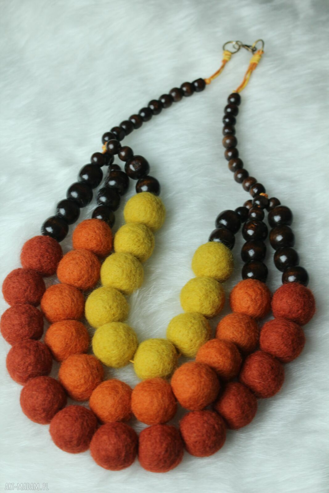 Filcowany naszyjnik koralikowy z wełny kolorowe korale handmade