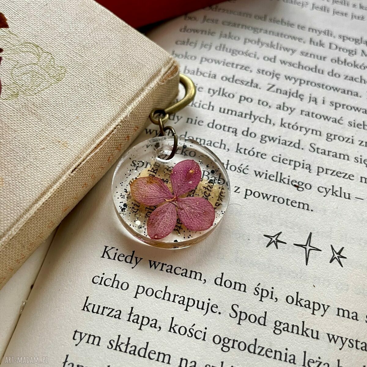 na święta prezenty: Hortensja i Magiczna Księga zakładka do książki handmade
