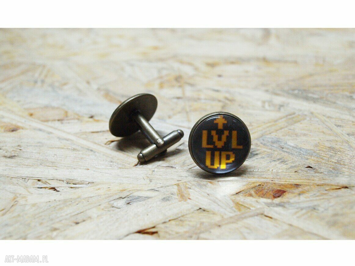 Level Up 2 - ręcznie robione spinki do mankietów z kaboszonem 16 mm