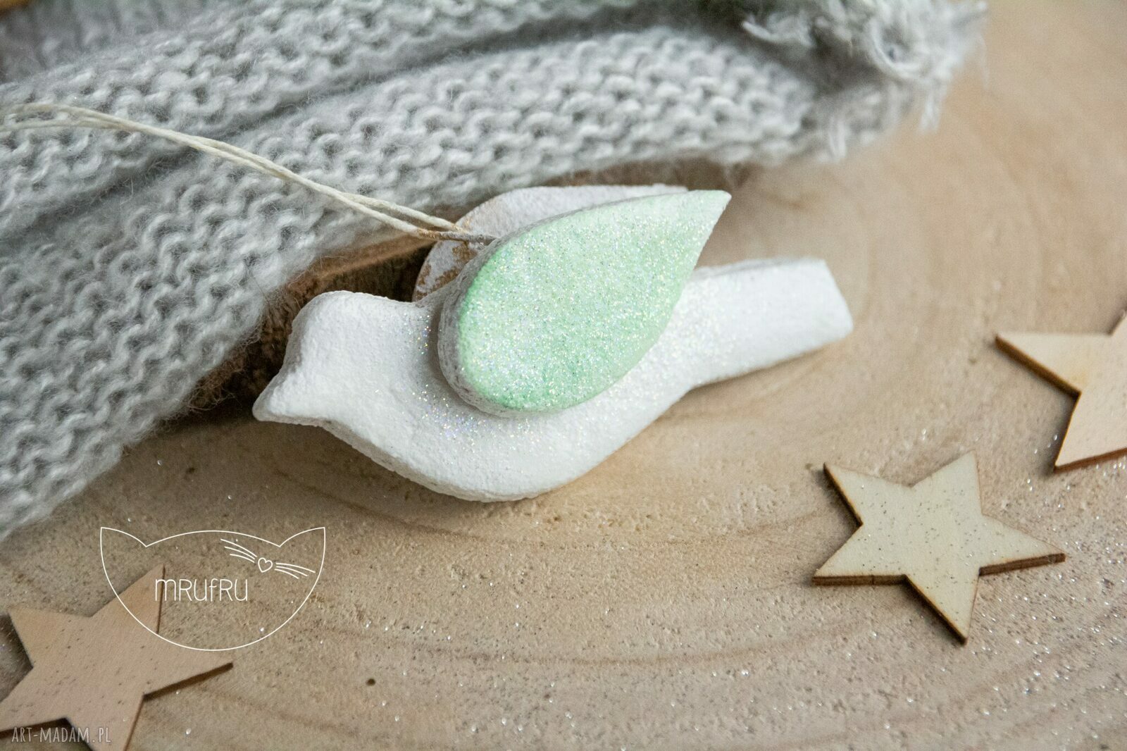 kartki: Mini kartka, ptaszek wiosenny i ozdobne pudełeczko. Uroczy ptasi zestaw