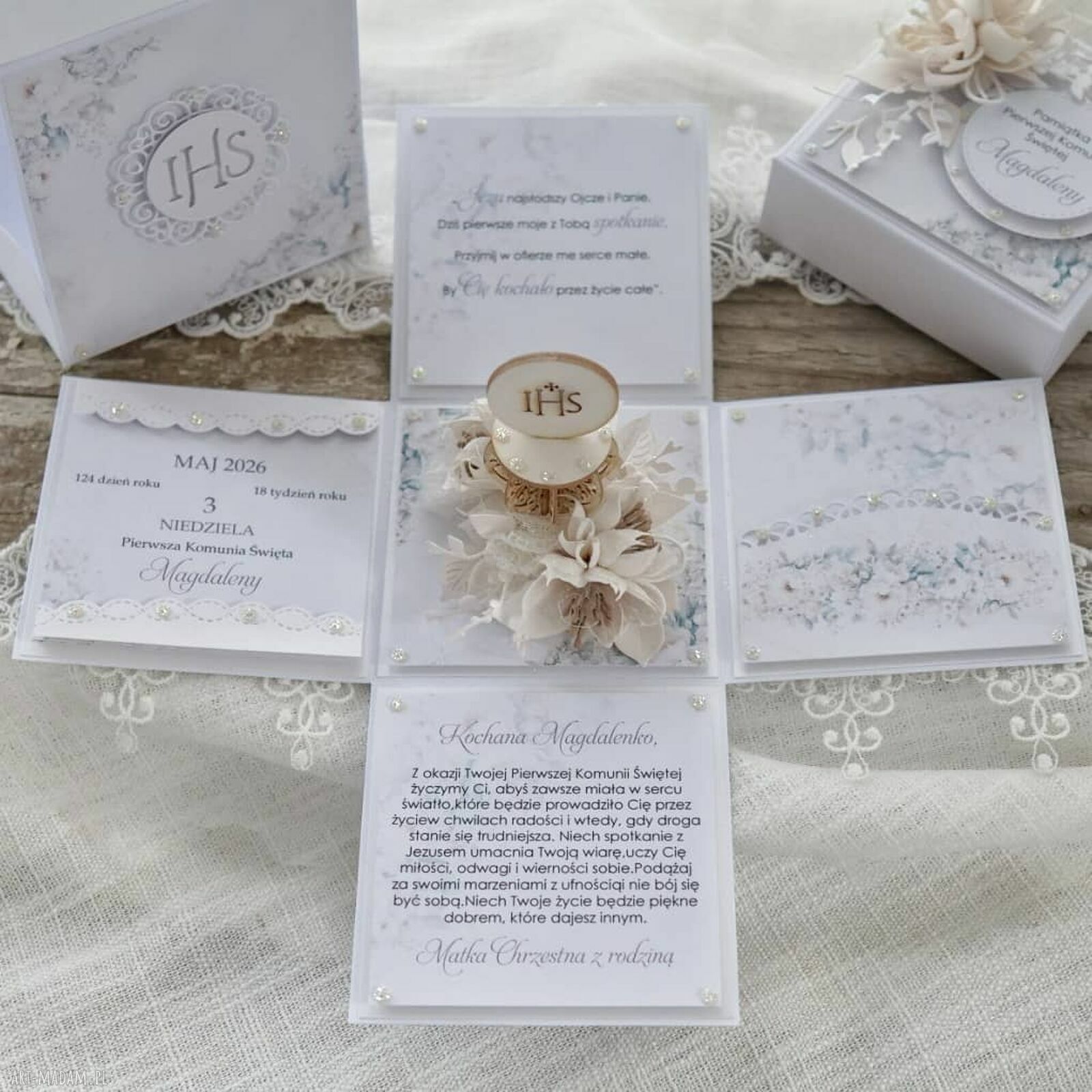 Prezent na Pierwszą Komunię Świętą - personalizowana kartka dla chłopca