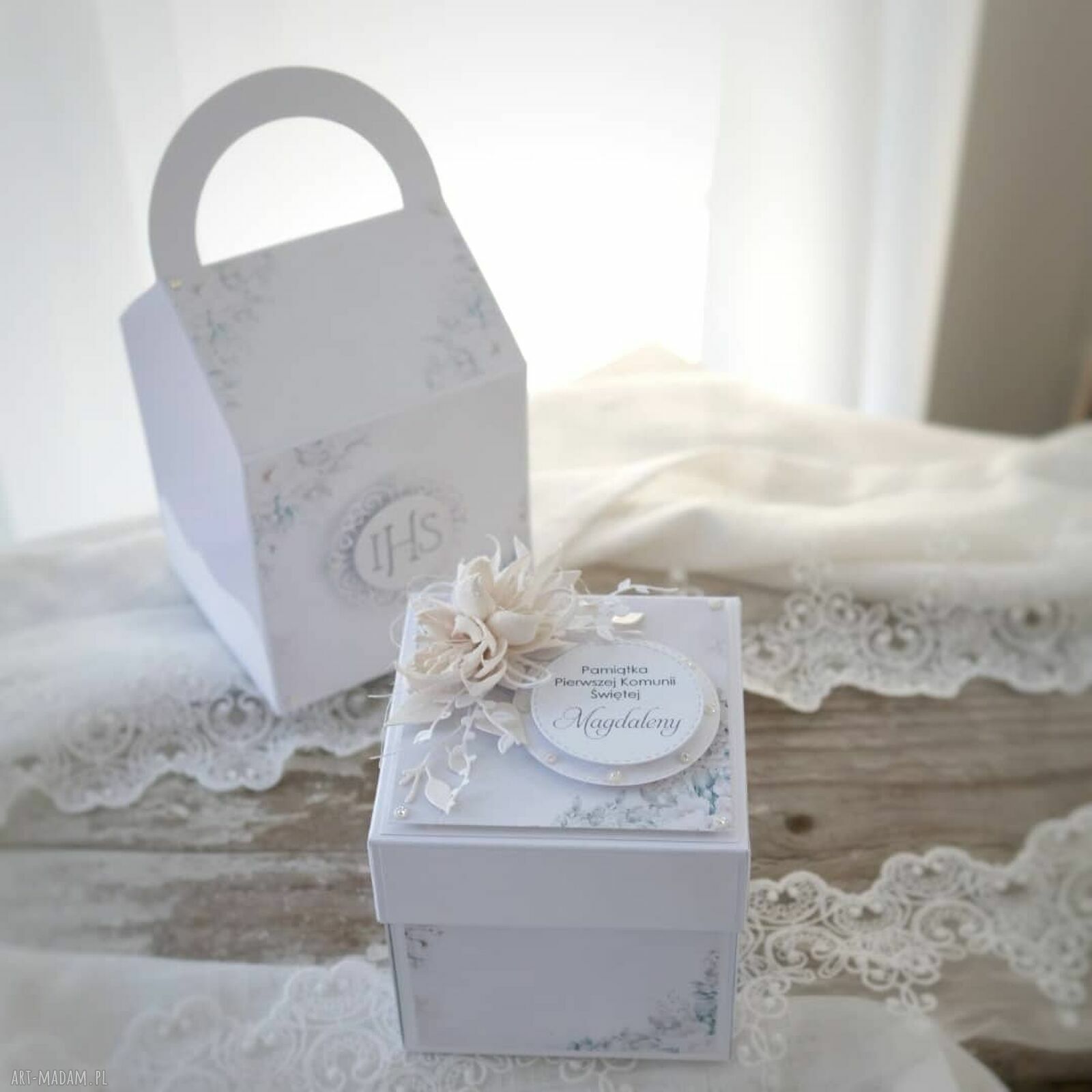 Prezent na Pierwszą Komunię Świętą - personalizowana kartka dla chłopca