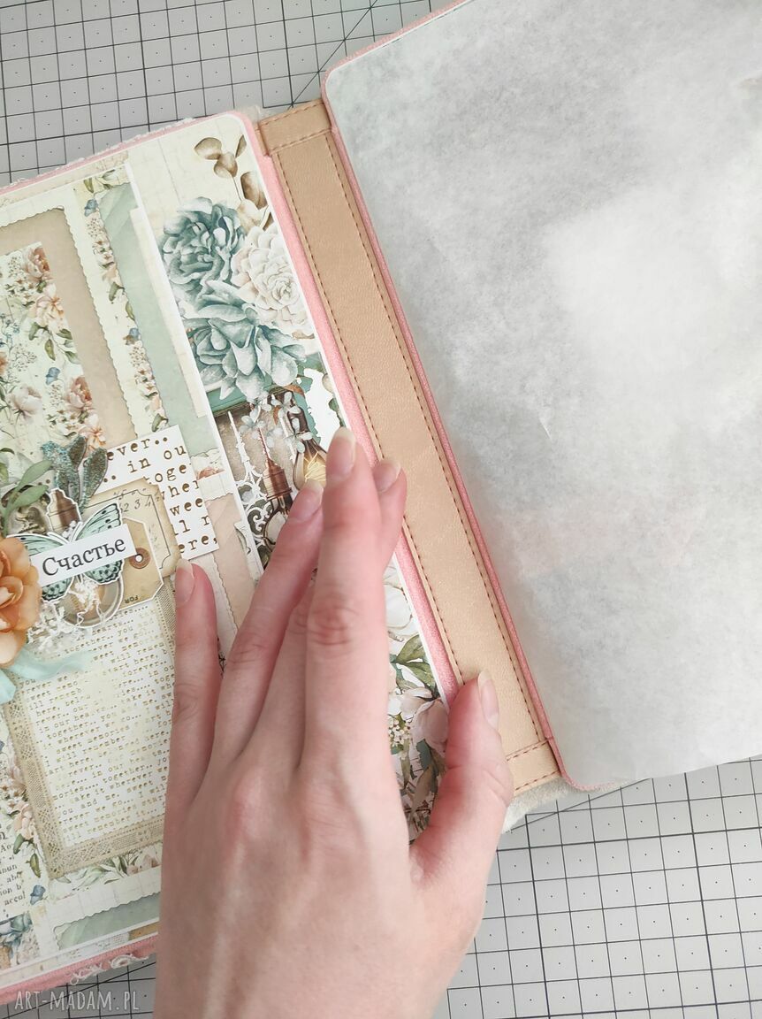 Album do wklejania prezent dla rodziny w stylu scrapbooking art Madam.pl