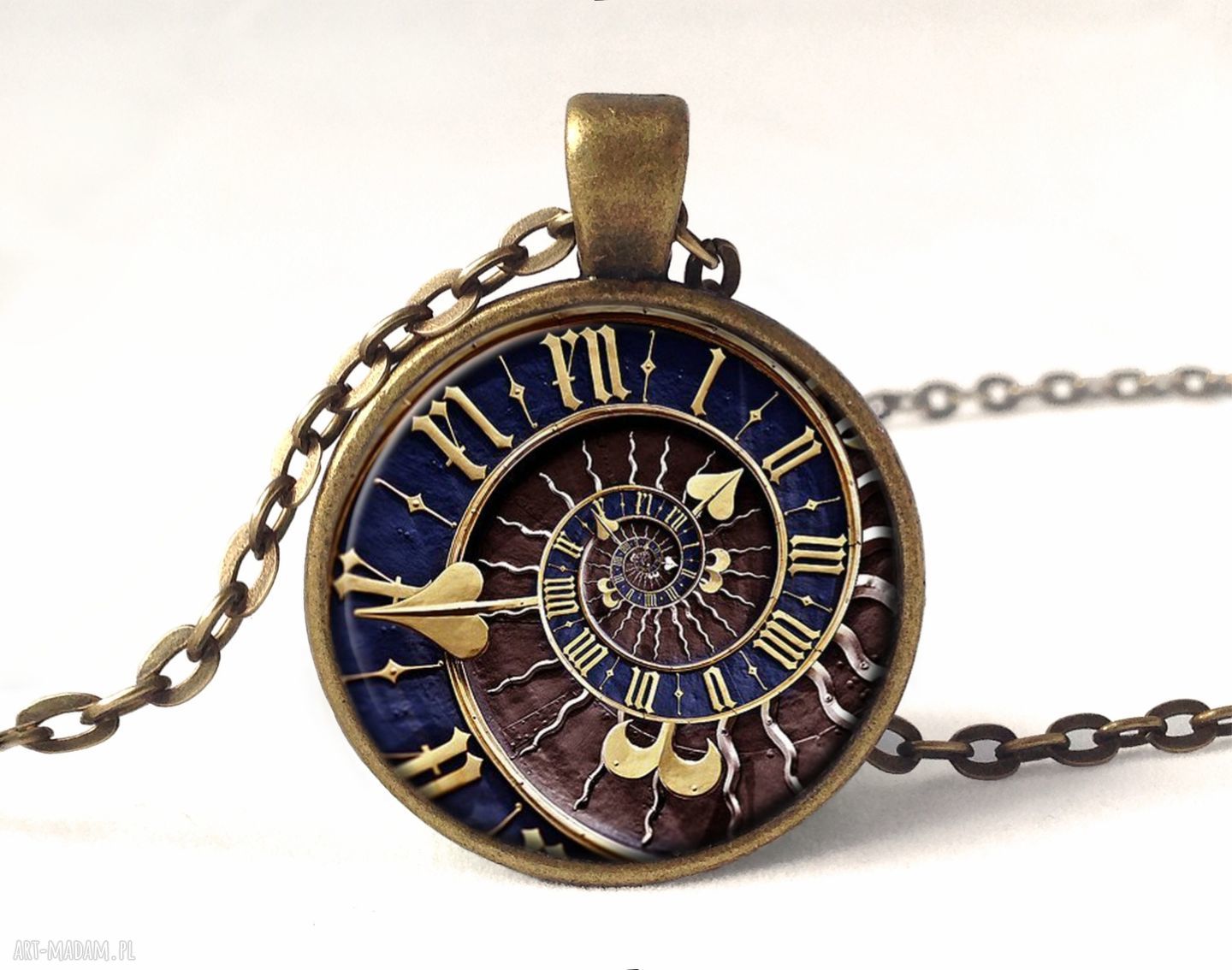 Naszyjnik steampunk z medalionem - spirala i zegar, ręcznie robiony prezent dla niej