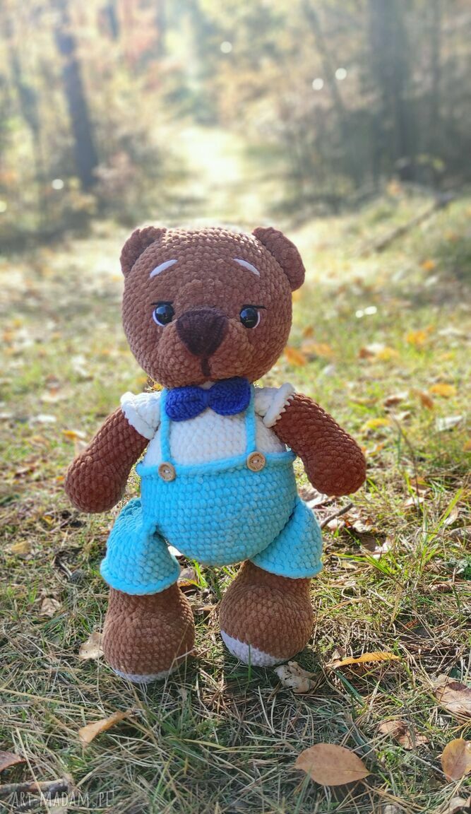 maskotki: Szydełkowy miś w stroju galowym handmade