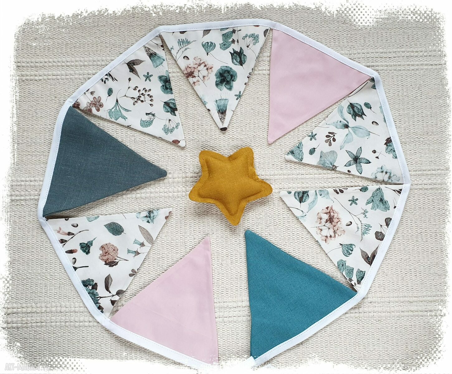 Proporczyki, girlanda i baner do wystroju dziecięcego pokoju - lniane handmade