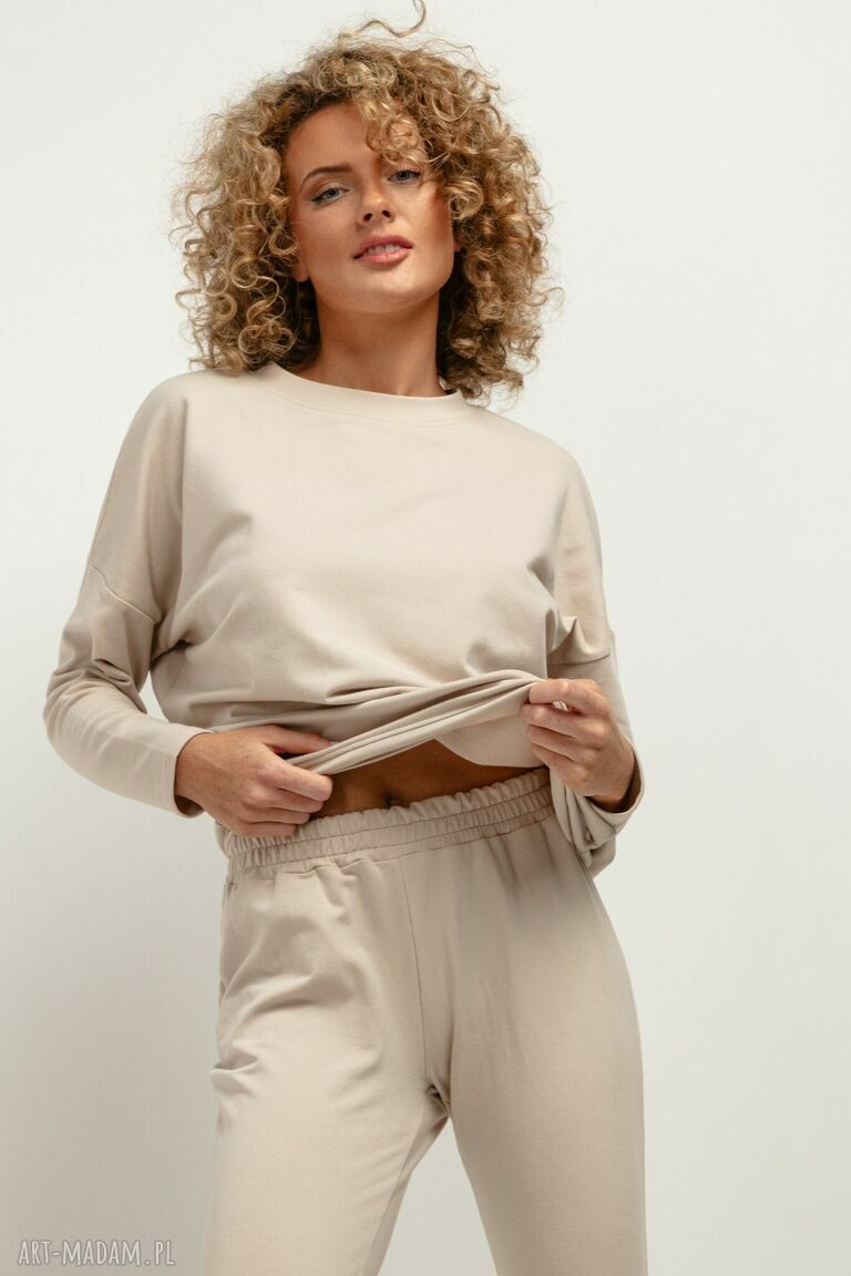 Prosta bluza ze stójką T381, jasnobeżowa - handmade Tessita