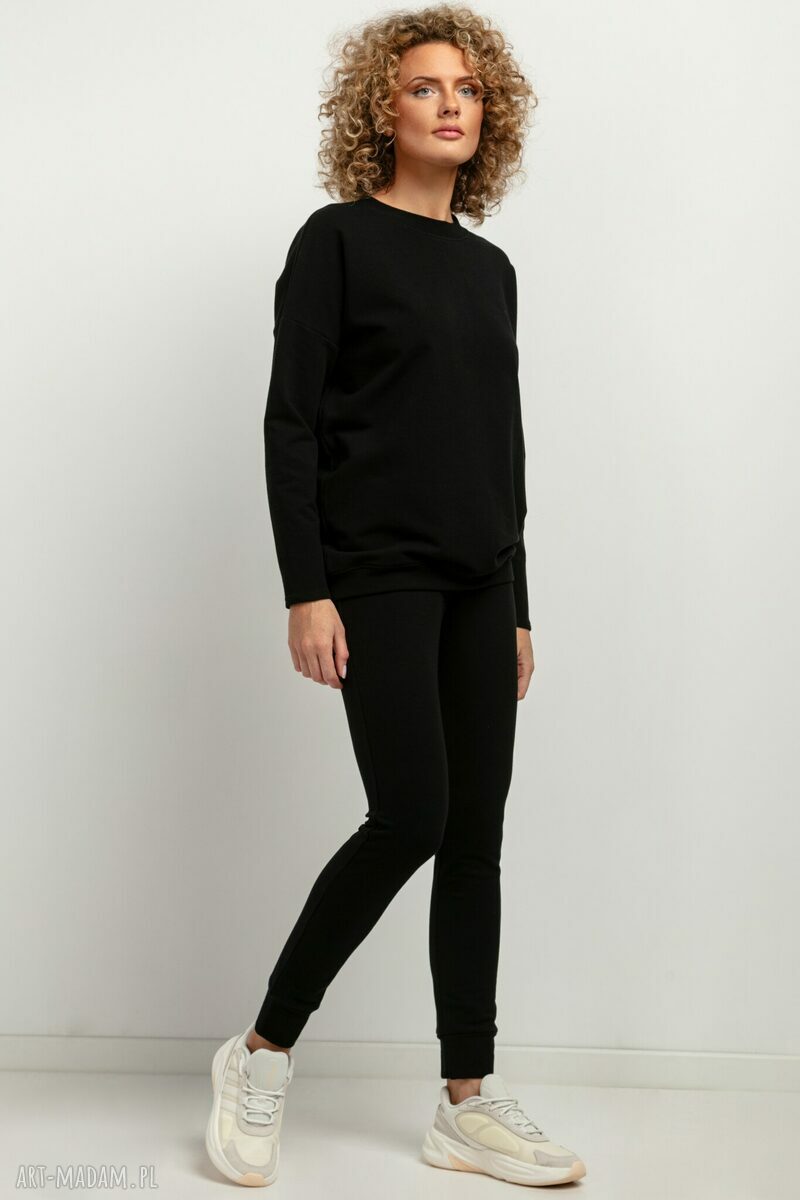 Prosta bluza ze stójką T381, czarna