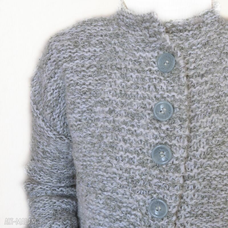 Prosty, elegancki sweter handmade na drutach ze stójką - jasnoszary melanż