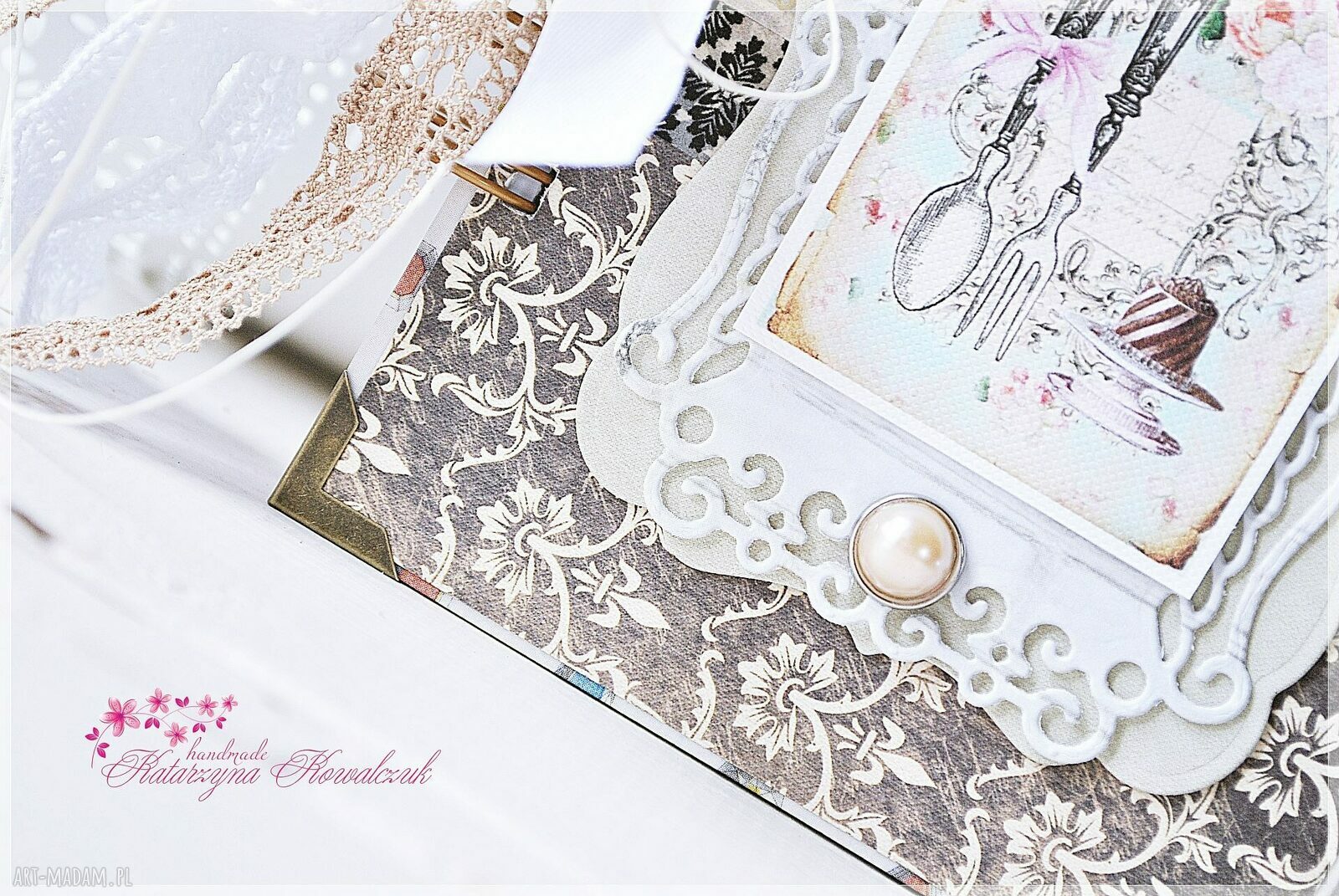 Przepiśnik Vintage - scrapbooking notes z koronką, wstążką i metalowymi narożnikami