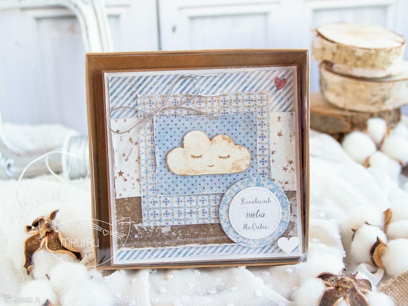 kartki: Przeurocza kartka dla dziecka w pudełeczku z szybką. NARODZINY. CHRZEST