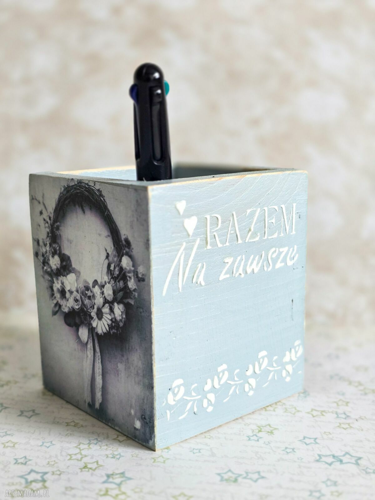 Romantyczny drewniany przybornik na długopisy „Razem na zawsze” (handmade)