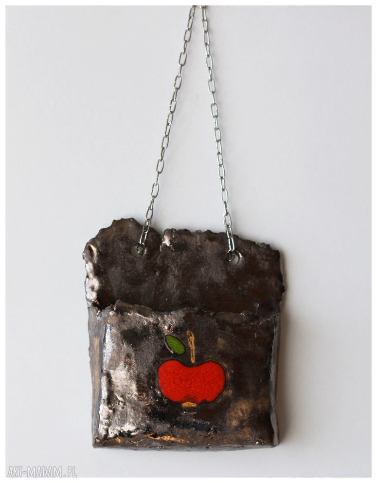 Wiszący przybornik ceramiczny z jabłkiem - handmade
