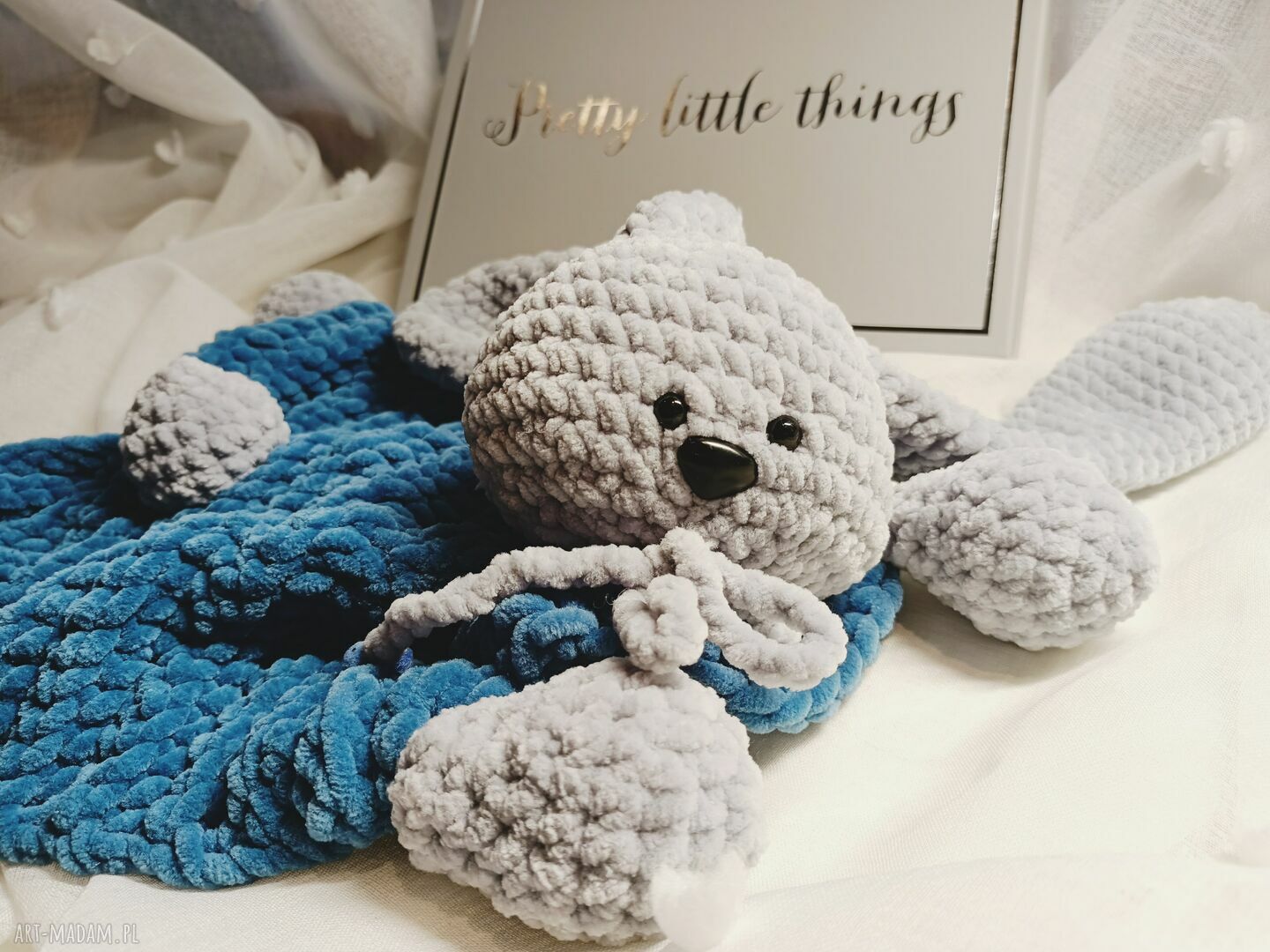 Kocyk - przytulanka dla noworodka Hug Me Collection do kołyski i wózka