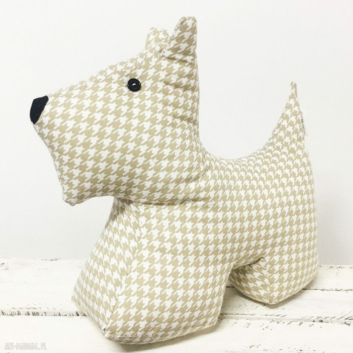 Przytulanka Piesek w Pepitkę biało-beżowy Majunto (ok. 29 cm)
