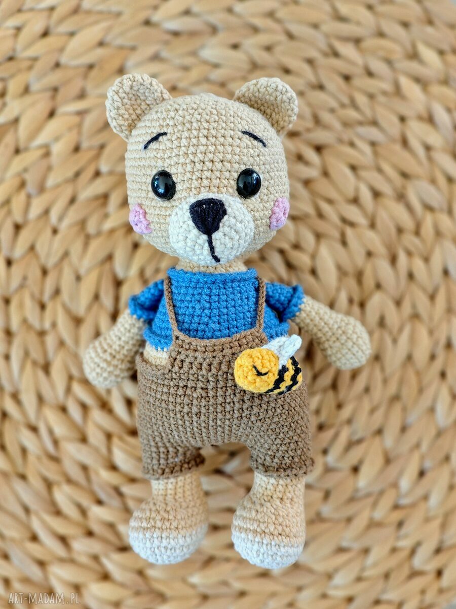 Szydełkowy miś spodenkach bawełnianej włóczki prezent maskotka