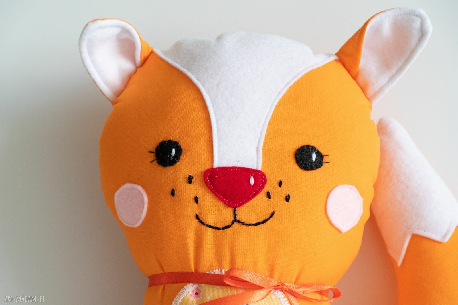 Psotny lisek Ewa - ręcznie szyta maskotka 26 cm
