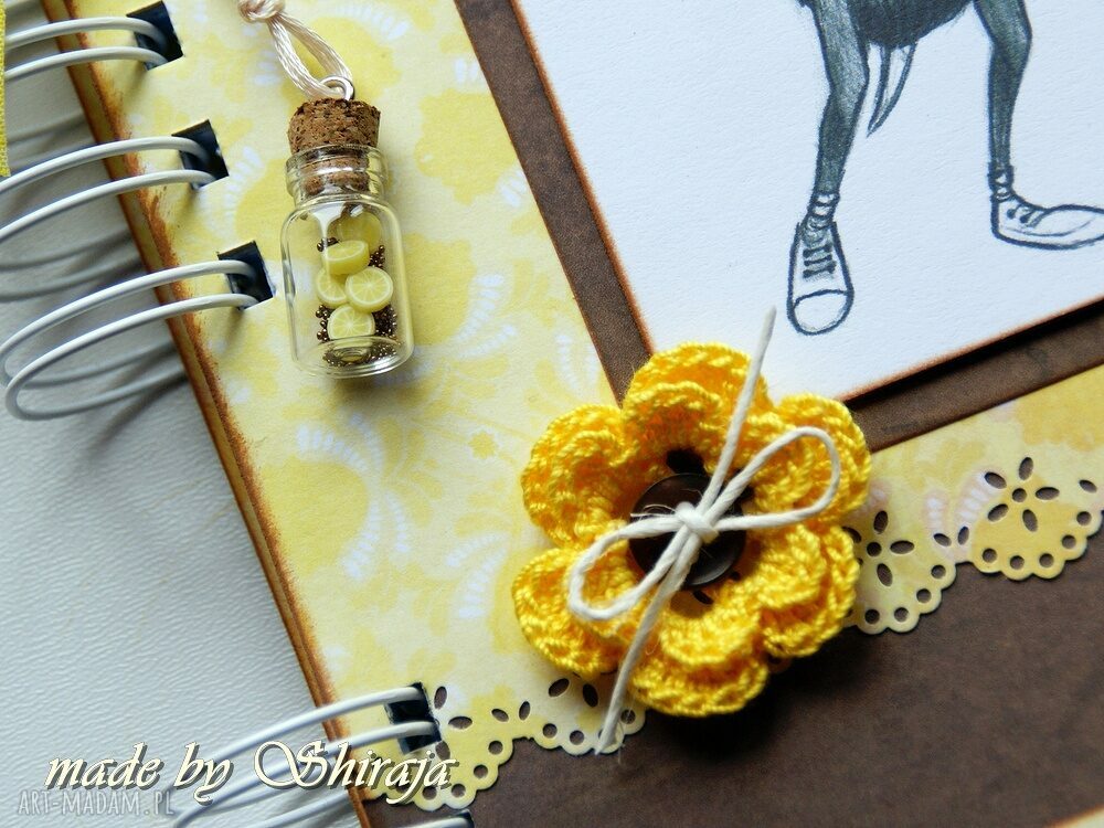 Przepiśnik A5 „Pszczoła w cytrynach” - notes na przepisy w stylu scrapbooking