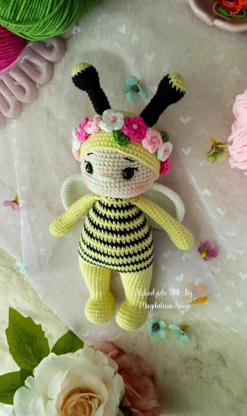 Pszczółka amigurumi szydełkowa - ręcznie robiona maskotka dla dziecka