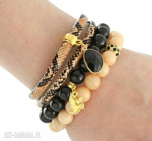  Gaja 3 light orange & black. handmade