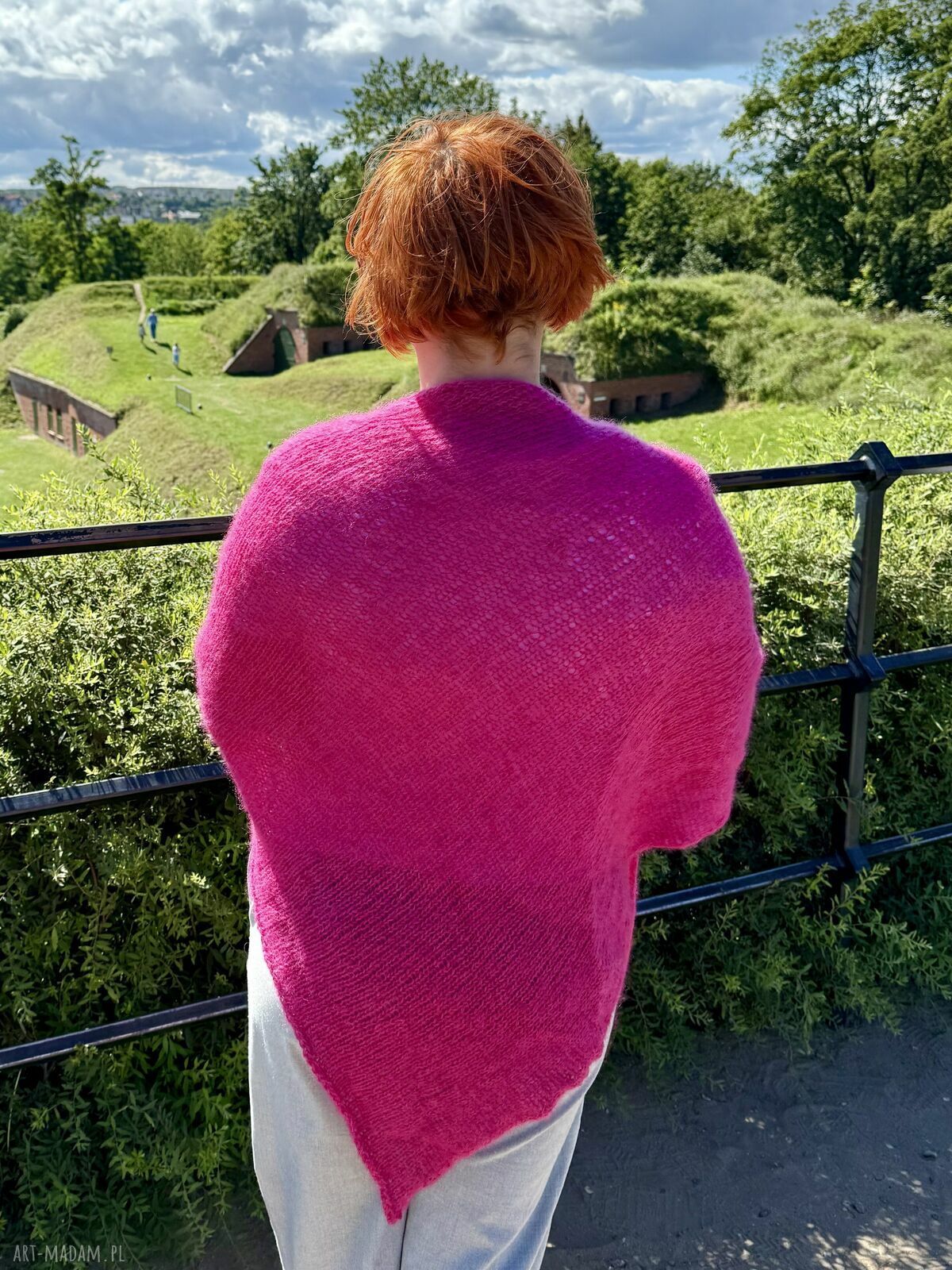 Chusta na drutach Puchata Fuksja - moher, merino i jedwab