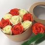 zielone kosmetyczki kwiaty box flowers with soap 9 roses